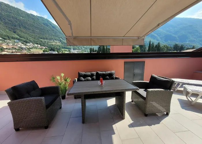 Aros Mountain Iseo Hospitaliy Holiday home *